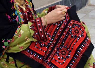 احیای هنرهای سنتی در قامت لباس به بهانه هفته گردشگری ، لباس اقوام ایرانی از دیرباز زبانزد بوده اند