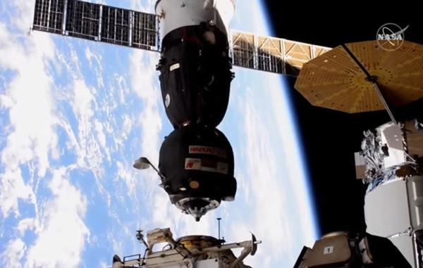 سینماگران روس با موفقیت به ایستگاه فضایی بین المللی رسیدند